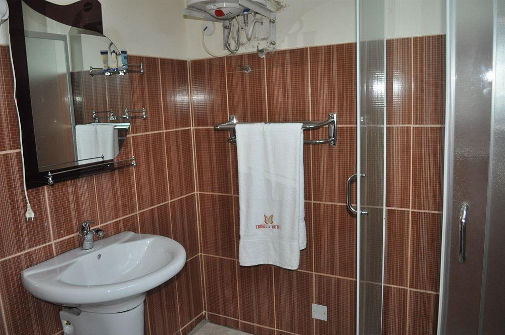 Tribeca Hotel Ghana Accra Extérieur photo