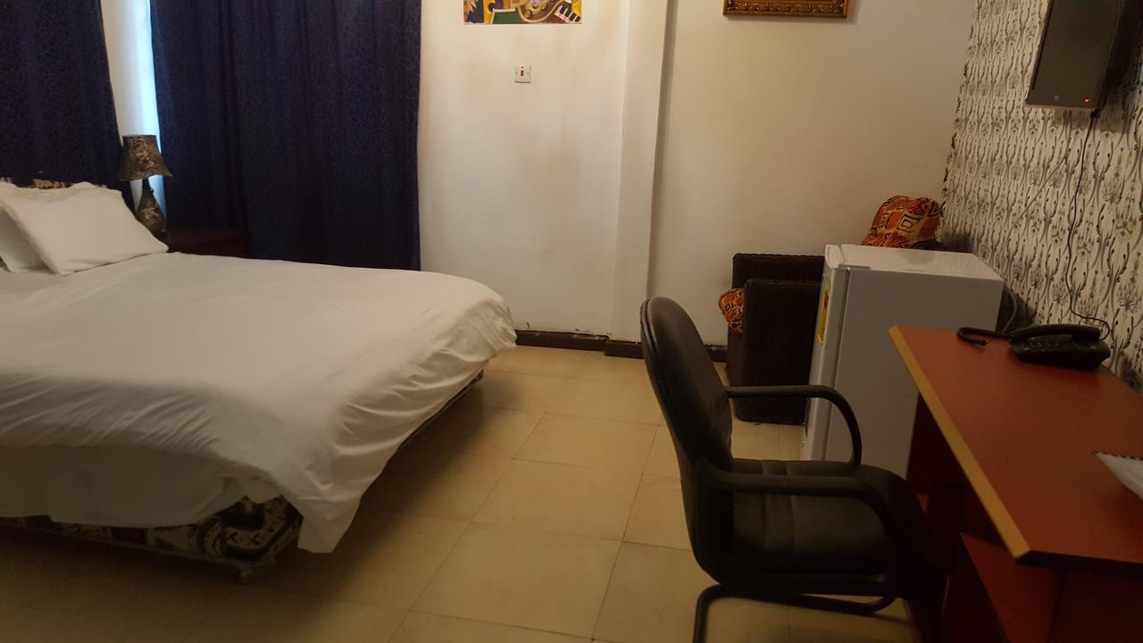 Tribeca Hotel Ghana Accra Extérieur photo